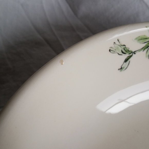 Magenta // Large Ceramic Minimalistic Bowl - Picture 3 of 4